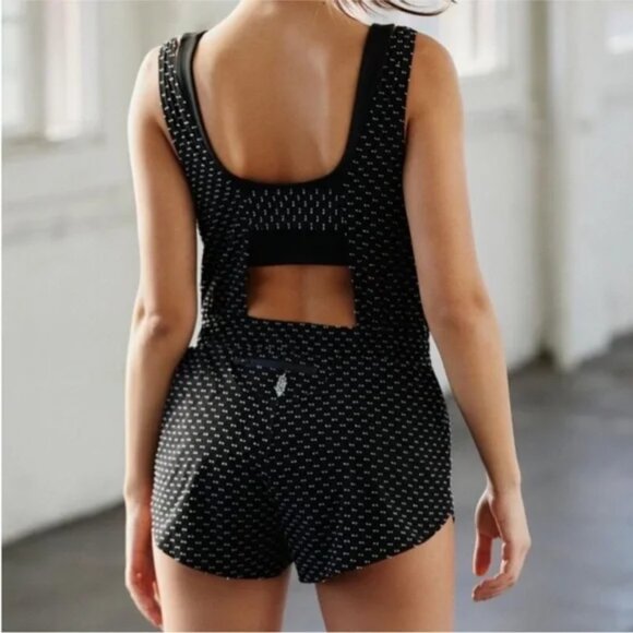 Free People Movement Jog It Off Romper Black Dash AOP Pocket Women's Sz S B34 - Picture 4 of 8